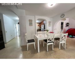 PRECIOSA CASA ESTILO ANDALUZ EN BEL AIR (CANCELADA)