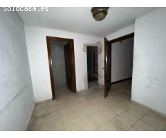 ESPACIOSO PISO PARA REFORMAR EN PLENO SOHO CENTRO DE MÁLAGA
