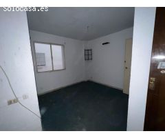 ESPACIOSO PISO PARA REFORMAR EN PLENO SOHO CENTRO DE MÁLAGA