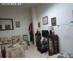 AMPLIO LOCAL COMERCIAL EN ZONA CENTRO