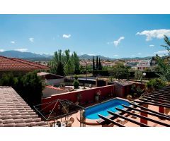 Espectacular chalet en La Zubia!