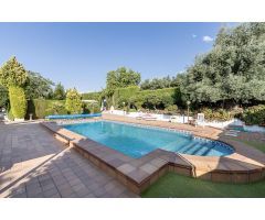 QUIERES DISFRUTAR DE ESPACIO?? DISPONEMOS DE 2.400 METROS DE PARCELA Y UNA VIVIENDA DE 200