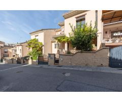 ¡Espectacular casa en La Zubia, lista para entrar a vivir! Comodidad, espacio y luz.