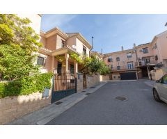¡Espectacular casa en La Zubia, lista para entrar a vivir! Comodidad, espacio y luz.