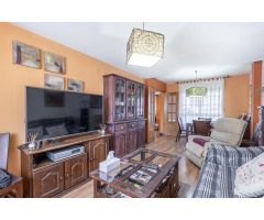 ¡Vivienda en esquina en la mejor zona de Huétor Vega!