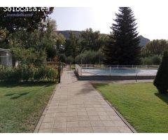Casa de Campo Preciosa en Albelda de Iregua con terreno y piscina