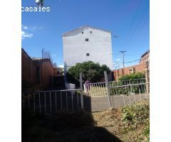 Casa de planta baja y dos alturas en Armunia, León