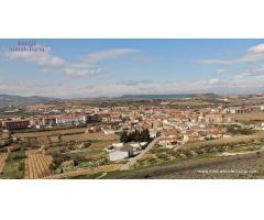 Local comercial de 124 metros cuadrados distribuidos en dos plantas en Fuenmayor - La Rioja
