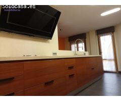 Exclusiva vivienda en el centro de la ciudad de Logroño, Zona Av. Solidaridad- Monumento al Labrador
