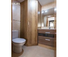 Piso tipo duplex, tres dormitorios. baño y aseo, con trastero. SIN ASCENSOR