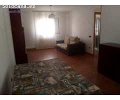 Piso de dos habitaciones y un baño zona plaza de el coso
