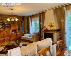 Chalet pareado en venta en Navarrete. Precioso y muy amplio, de trescientos treinta metros útiles.