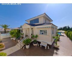 Villa exclusiva cerca del mar en La Mata, Costa Blanca