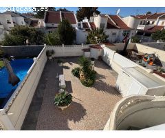 Casa Pareada con gran patio