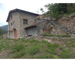 Bonita casa con parcela en venta en los Valles de Aguilar cerca de Andorra.