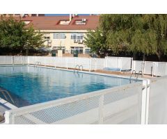 MAGNIFICO ADOSADO CON GARAJE PARA 2 COCHES, 4 DORMITORIOS, BODEGA, TRASTERO, BUHARDILLA Y PISCINA PO