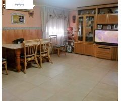 PISO BAJO CON PATIO
