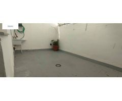 ADOSADO EN ZONA INDUSTRIA
