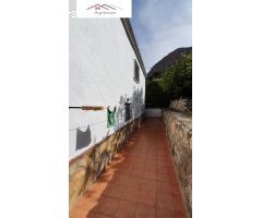 SE VENDE FINCA DE 9.200M2 CON CASA EN LA MELLA