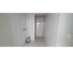 SE VENDE PISO JUNTO A PUERTA DE MARTOS.
