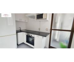 SE VENDE APARTAMENTO EN EL CENTRO EN RESIDENCIAL CON PISCINA