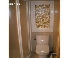 SE ALQUILA APARTAMENTO EN JARDINILLOS.