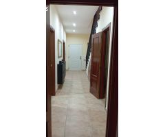 ADOSADO CONSTRUIDO EN 2007 EN EL RINCONCILLO,  LA CARLOTA