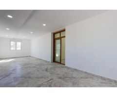 ESPECTACULAR VILLA EN LA MARINA CON PARCELA DE 8.000 M2