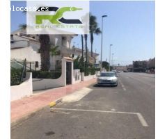 SE VENDE PLAZA DE GARAJE  CERRADO AVENIDA PARIS, TORREVIEJA