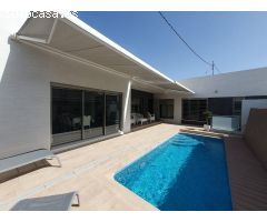 Villa en Venta en El Camino de Catral, Alicante
