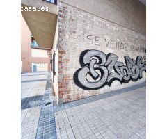 LOCAL comercial con posibilidades para transformar en estudio