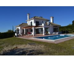 LUJOSO CHALET EN ARCOS DE LA FRONTERA (CÁDIZ)