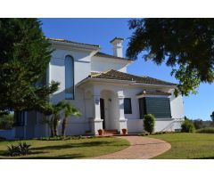 LUJOSO CHALET EN ARCOS DE LA FRONTERA (CÁDIZ)