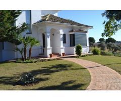 LUJOSO CHALET EN ARCOS DE LA FRONTERA (CÁDIZ)