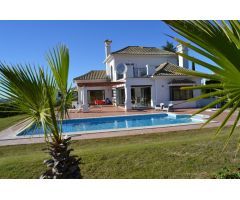 LUJOSO CHALET EN ARCOS DE LA FRONTERA (CÁDIZ)