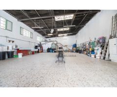 NAVE EN LA ZONA DEL CHAPARRAL