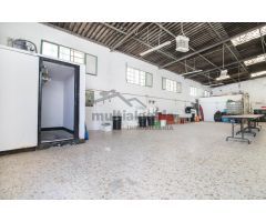 NAVE EN LA ZONA DEL CHAPARRAL