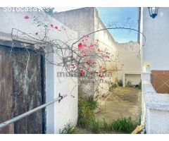 FINCA RÚSTICA CON VIVIENDA EN LAS PALMERAS CUESTA BLANCA