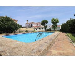 ESPECTACULAR CHALET ZONA MONTAÑESES