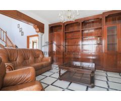 ESPECTACULAR CHALET ZONA MONTAÑESES