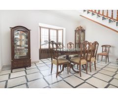 ESPECTACULAR CHALET ZONA MONTAÑESES