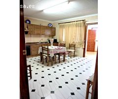 ¡Casa de campo junto al pueblo!