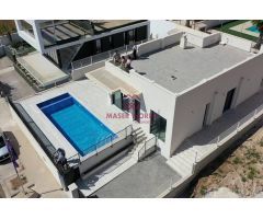 VILLAS DE OBRA NUEVA EN UN NIVEL EN POLOP!!!