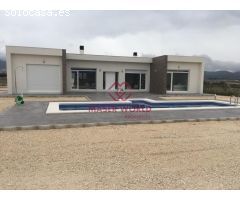 VILLAS DE OBRA NUEVA EN PINOSO