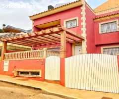 IMPRESIONANTE CHALET EN VENTA EN MAZARRON