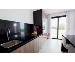 VILLA EN URBANIZACION DE ALTO STANDING