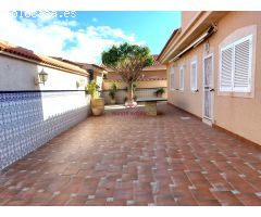 MAGNIFICO CHALET EN PLAYA GRANDE