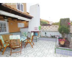 SE VENDE DÚPLEX EN BAHÍA