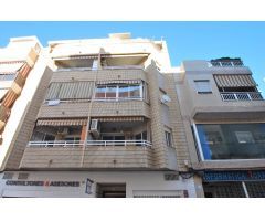 Piso céntrico Torrevieja para reformar
