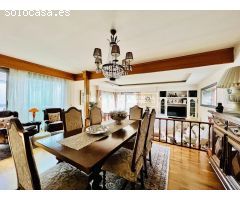 Chalet con jardín, soleado y con fantásticas vistas al valle.